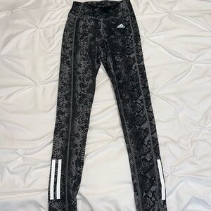 Adidas snakeskin workout legging